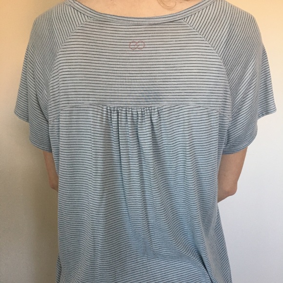 Loose grey blouse - Picture 2 of 5